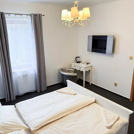 Gader A Reštaurácia Ramarti Szálloda 2*