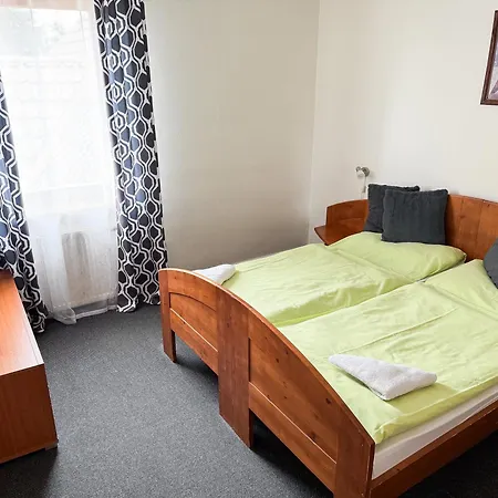 فندق Gader A Restauracia Ramarti Blatnica