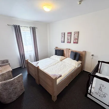 Gader A Reštaurácia Ramarti Szálloda Blatnica