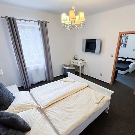 Gader A Reštaurácia Ramarti Blatnica